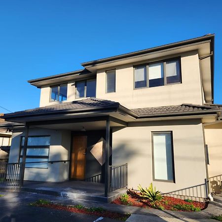 Maruve Guesthouse 12 Min From Melb Airport 멜번 외부 사진